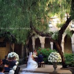Matrimonio all’aperto a Sorrento. Emozionante cerimonia nuziale al Chiostro di San Francesco